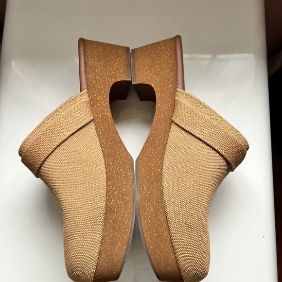 Rothy's Classic Clog in Butternut Brown With Gold Hardware - Picture 6 of 7